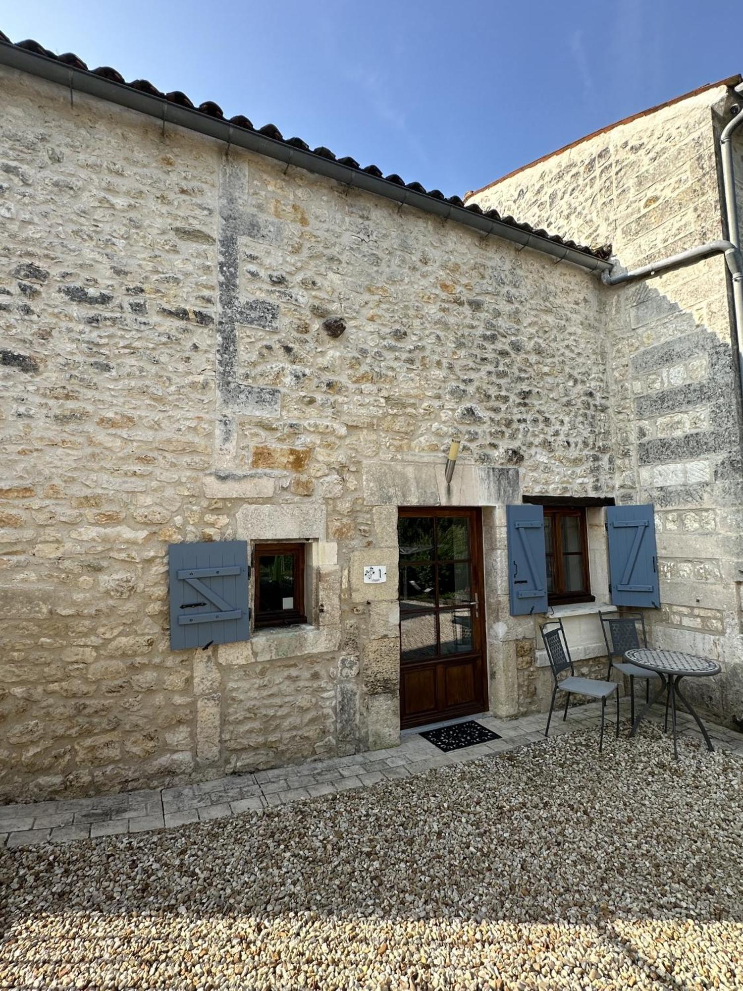 Petit Moulin De Veillard Villa Bourg-Charente Exterior photo